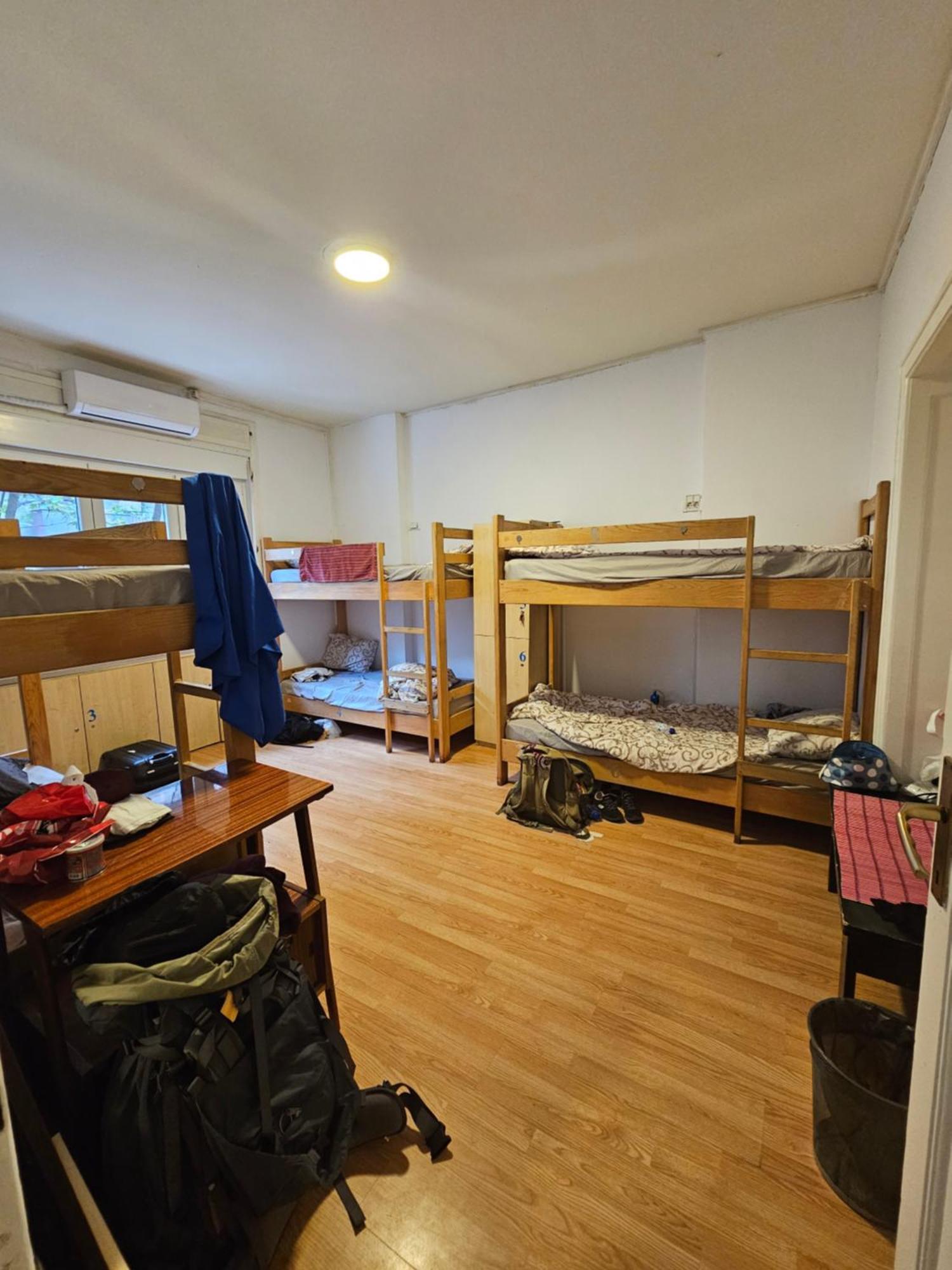 The Traveling Theater Hostel Belgrád Kültér fotó