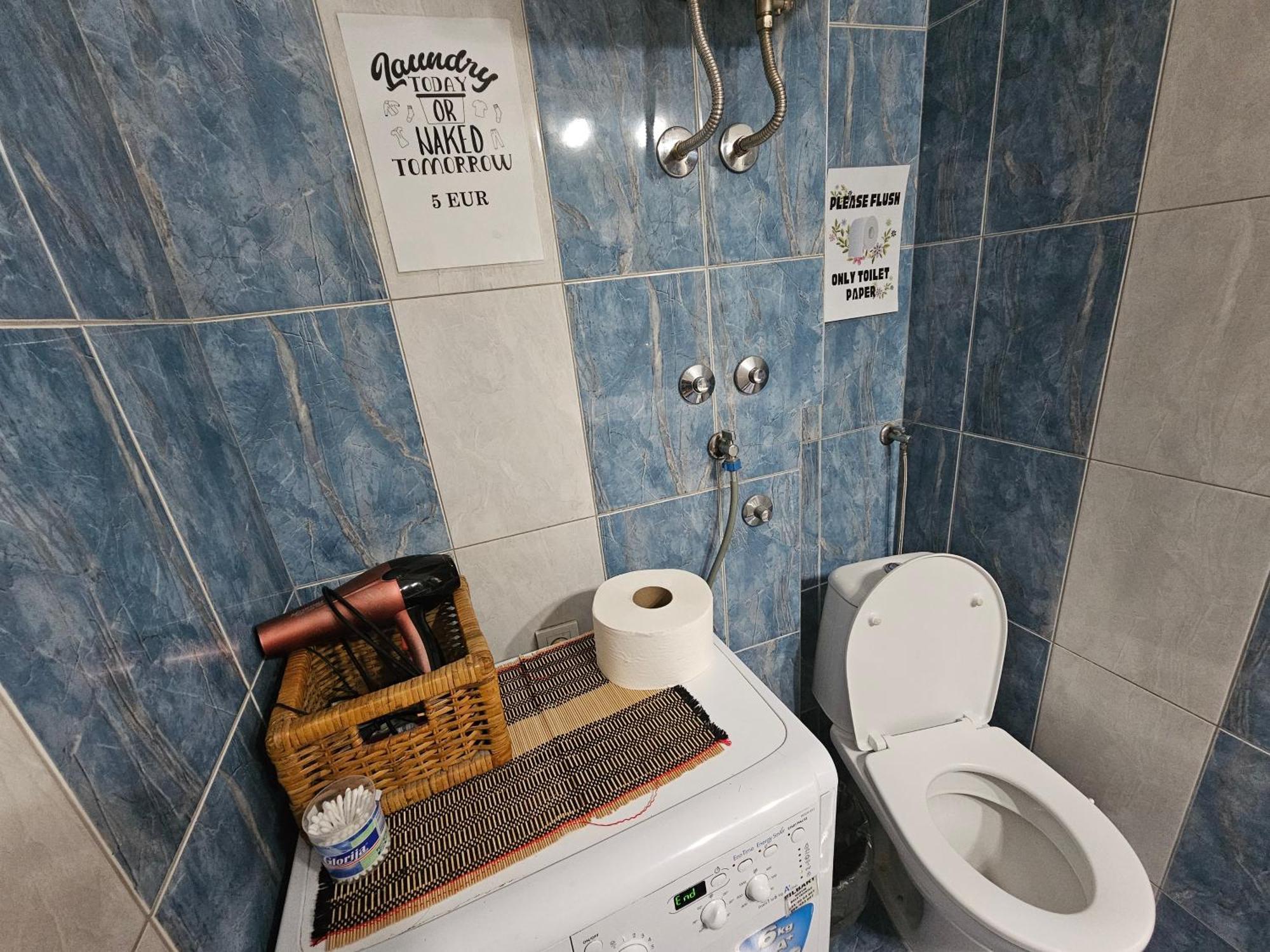 The Traveling Theater Hostel Belgrád Kültér fotó